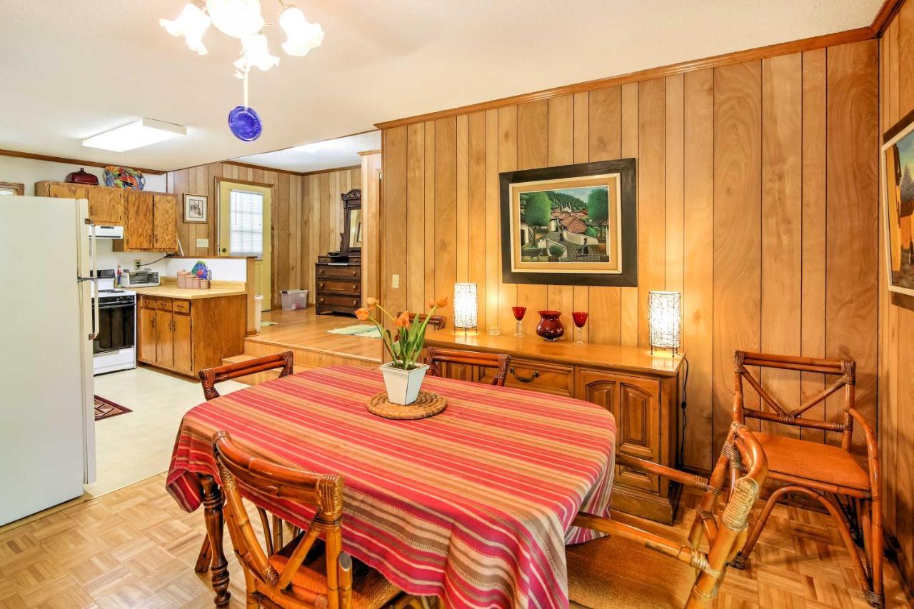 Lakefront Mountain Rest Cottage With Gas Fireplace! Walhalla Екстер'єр фото